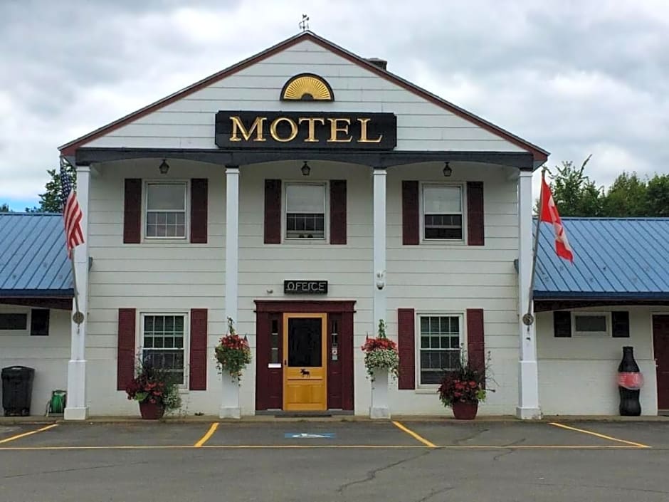 Colonial Valley Motel