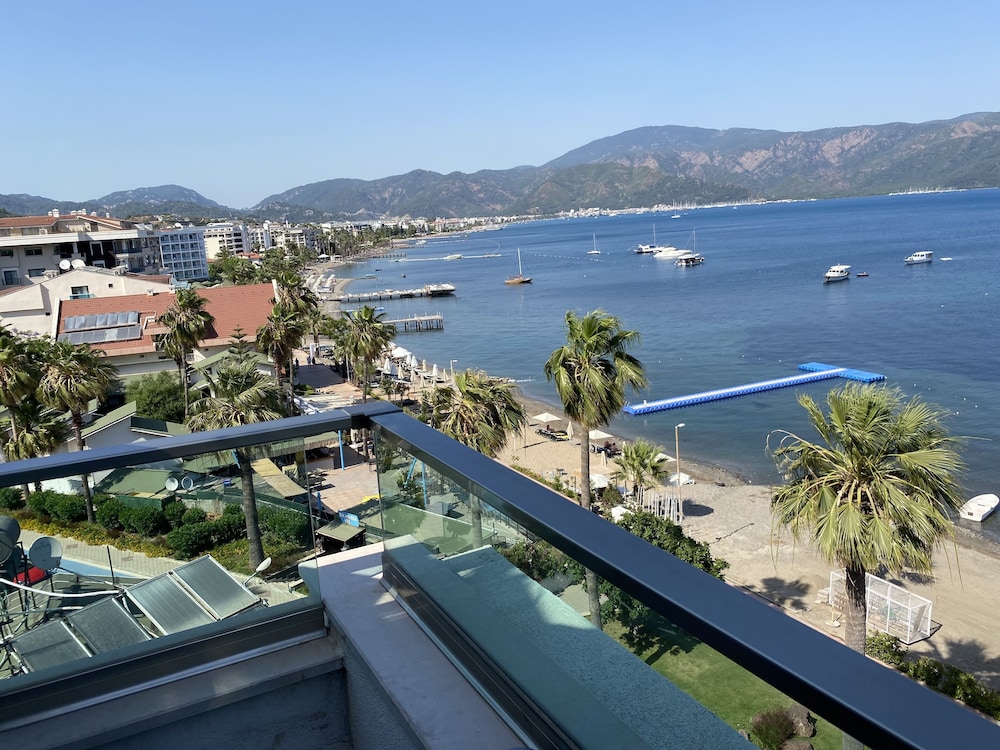 B&B Yüzbaşı Beach Hotel