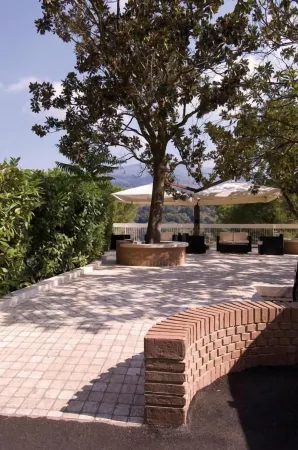 Complesso Termale Vescine Отели в г. Тора-э-Пиччилли