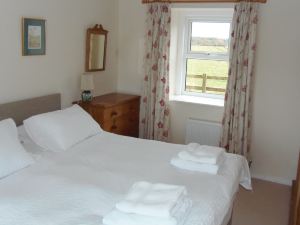 Dunrovin - Beautiful Location 3 Miles from Beadnell Beach - Dog Friendly