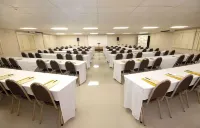 Gran Continental Hotel Taubaté Hotel di Cacapava