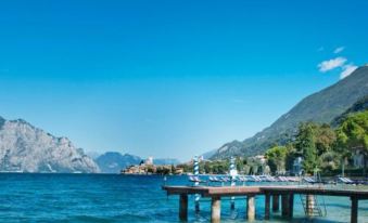 Beach Hotel du Lac Malcesine