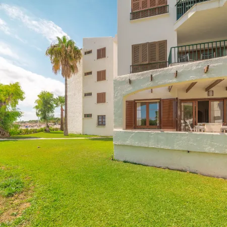 Carabela Front Beach & Pool