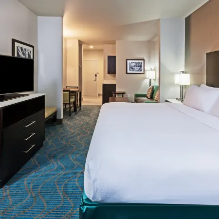 Holiday Inn Express & Suites Killeen - Fort Hood Area by IHG