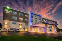 Holiday Inn Express & Suites Asheboro Hotels near rue21