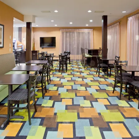 Holiday Inn Express & Suites ARLINGTON (I-20-PARKS MALL) by IHG