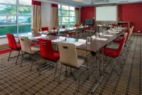 Holiday Inn Express Glasgow Airport Hotels in Clydebank