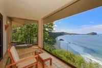 Arenas Del Mar Beachfront & Rainforest Resort Member of the Cayuga Collection - Mountain view