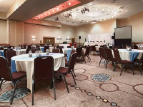 Camrose Resort Casino Hotels in Camrose