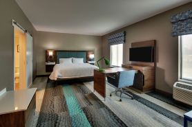 Hampton Inn & Suites Southport