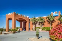 Rodeway Inn & Suites Các khách sạn ở Thành phố Hồ Havasu