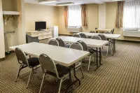 Econo Lodge Inn & Suites Monroe Hotels in Monroe