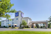 Sleep Inn & Suites Bay View Acme - Traverse City Hotels in 