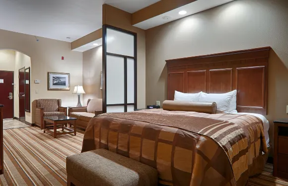 貝斯特韋斯特尊貴堪薩斯賽道酒店及套房