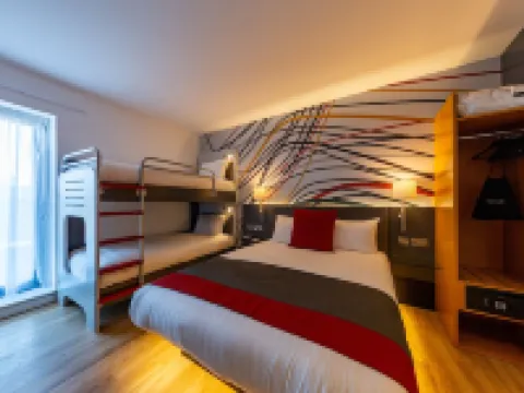 フォーポインツ フレックス バイ シェラトン カーディフ カーディフのホテル