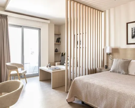 Gallery Suites & Residences Pire otelleri