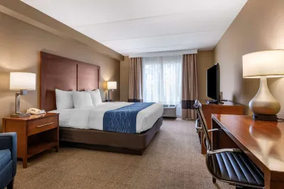 Comfort Inn & Suites Orlando North Hotels near مطار أورلاندو سانفورد الدولي