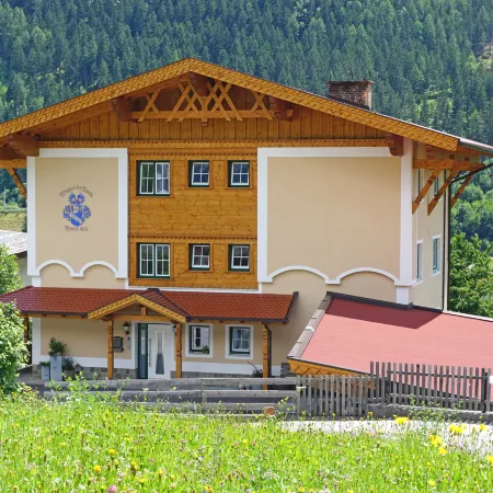 Pfeifer Hotels in Pians