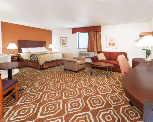 Super 8 by Wyndham Sterling Heights/Detroit Area Hotels in Macomb County