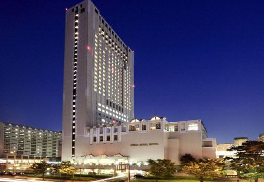 2. 리가 로얄 호텔..