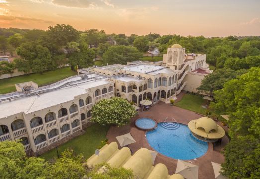 빅토리아 폴스 레인보우 호텔 외관