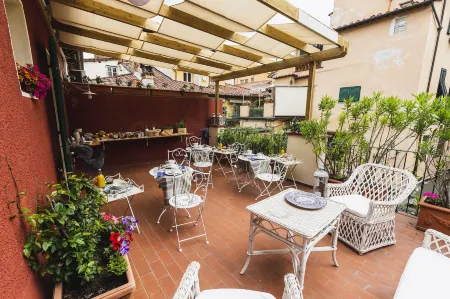 B&B Corte Toro Отели рядом с достопримечательностью «Базилика Сан-Микеле-ин-Форо»