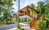 Phuengluang Resort Hotels in Amphoe Chaloem Phra Kiat