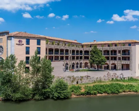 โรงแรมโซเวลคอลเลคชั่น ดูรัว & สปา โรงแรมในจังหวัดโอด