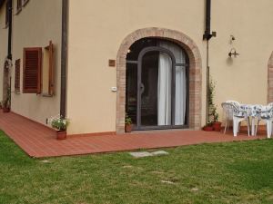 "agriturismo Il Pino - Tuscany Italy - Apartment Querce"