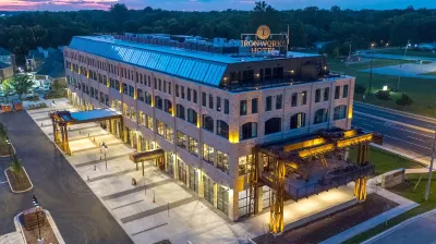 Ironworks Hotel Indy Các khách sạn gần Izakaya Japanese Restaurant