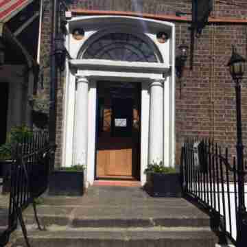 Abbott Lodge Hotel Exterior