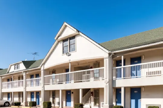 Motel 6 Fort Worth, TX - White Settlement