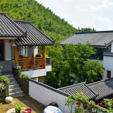 Cuihua Mountain Villa