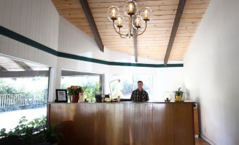 The Occidental Lodge