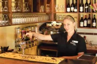 Balmoral On York Hotels in Launceston