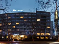 Wyndham Hannover Atrium Hotels near Kirchrode