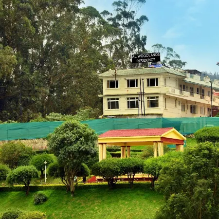 Al Woodlands Residency Отели рядом с достопримечательностью «Говермент Ботаникал Гарден»