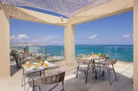 Batis Beach Hotel فنادق في ريثيمنو