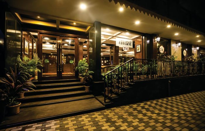 Seasons Hotel & Spa