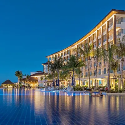 Dusit Thani Mactan Cebu Resort Hotels near Shangri-la Beach side