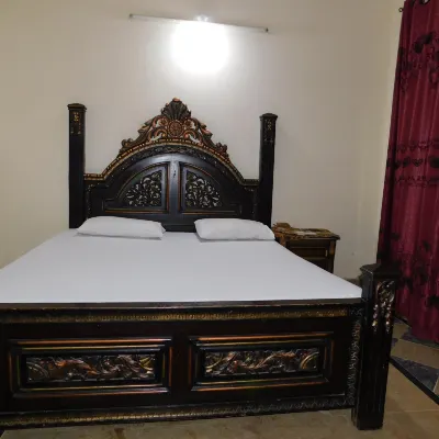 Butt Lodges 4 Hotels near I-10 Sector