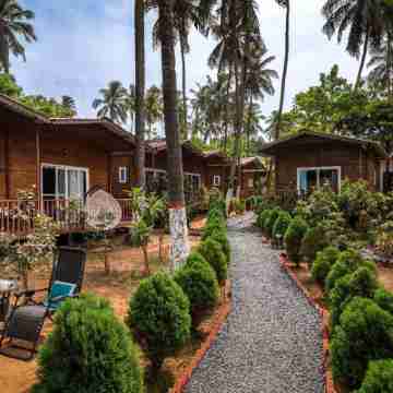 Mariners Bay Beach Resort Hotel Exterior