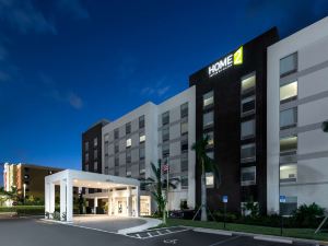 Comfort Suites Fort Lauderdale Airport South & Cruise Port