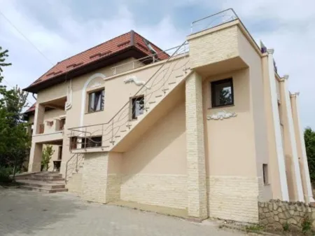 Leaganul Bucovinei Guest House Отели в г. Сучава