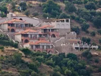 Apelon Tiritas Villas