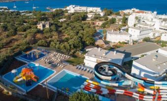 Elounda Breeze Resort