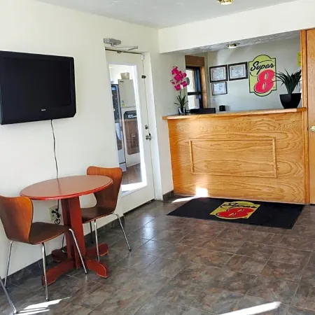 Super 8 by Wyndham Enid
