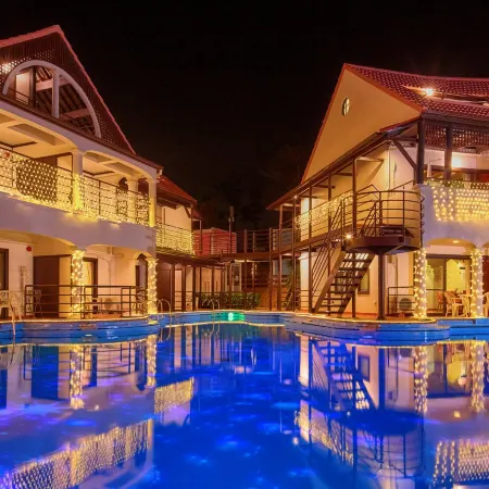 The Pool Resort Villa Hasta Manana