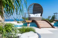 Onira Suite Dreams Crete فنادق في Agkisaras