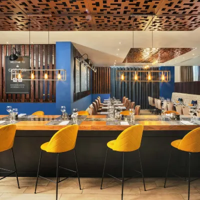 Sheraton Heathrow Hotel Отели рядом с достопримечательностью «Терминал 2 аэропорта Хитроу»